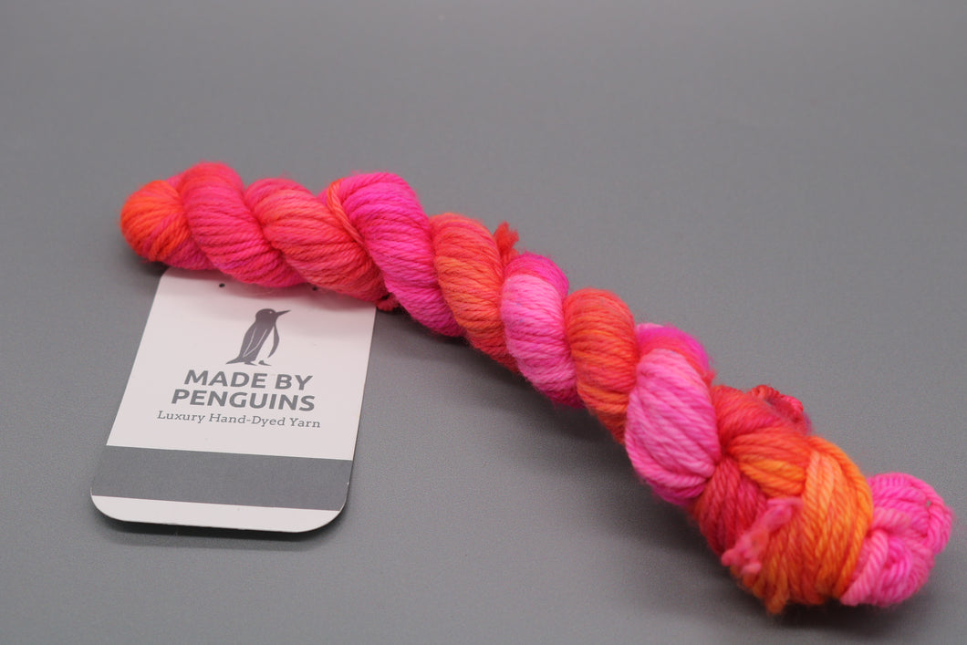 Fire - 20g Mini DK 45m/20g 85% Extra-Fine Merino & 15% Nylon