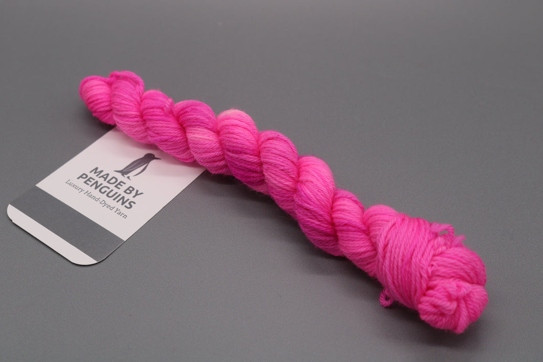 Fast Flamingo 20g Mini 4PLY 45m/20g 85% Extra-Fine Merino & 15% Nylon