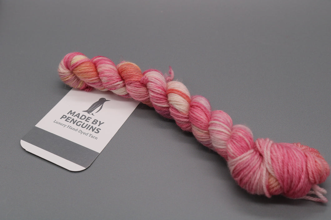 OOAK 4PLY MINI -033- 20g Mini 4PLY 45m/20g 85% Extra-Fine Merino & 15% Nylon