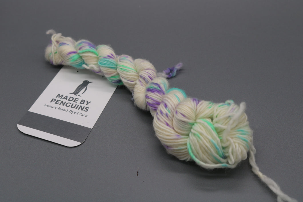 Green OOAK (57-001)  - 20g Mini 4PLY 45m/20g 85% Extra-Fine Merino & 15% Nylon