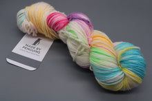 Load image into Gallery viewer, JellyBeans DK -100g/200m 100% Extra-Fine Merino