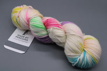 Load image into Gallery viewer, JellyBeans DK -100g/200m 100% Extra-Fine Merino