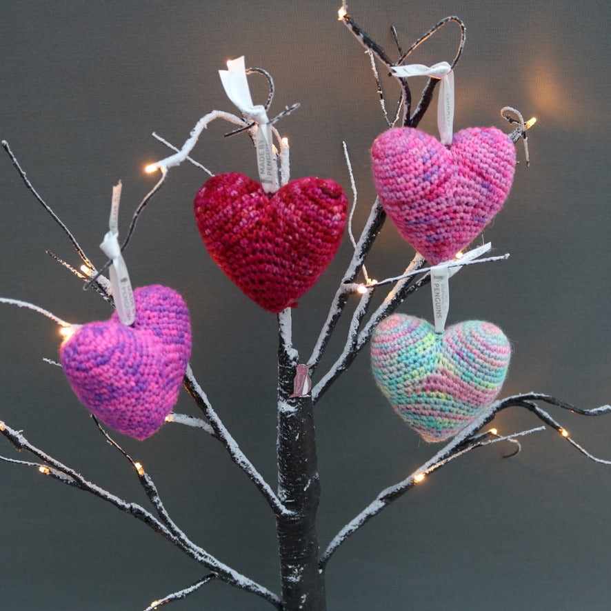 DK Heart Bauble Pattern (UK TERMS)