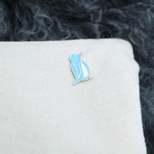 Load image into Gallery viewer, Blue/Glitter Penguin Pin (Jesse)